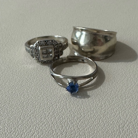 Silver Ring Set ๐ - Picture 1 of 7